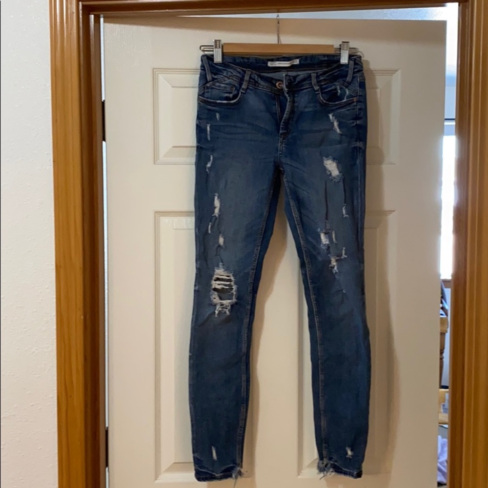 Zara size USA 4 (fits like a 2/26)
